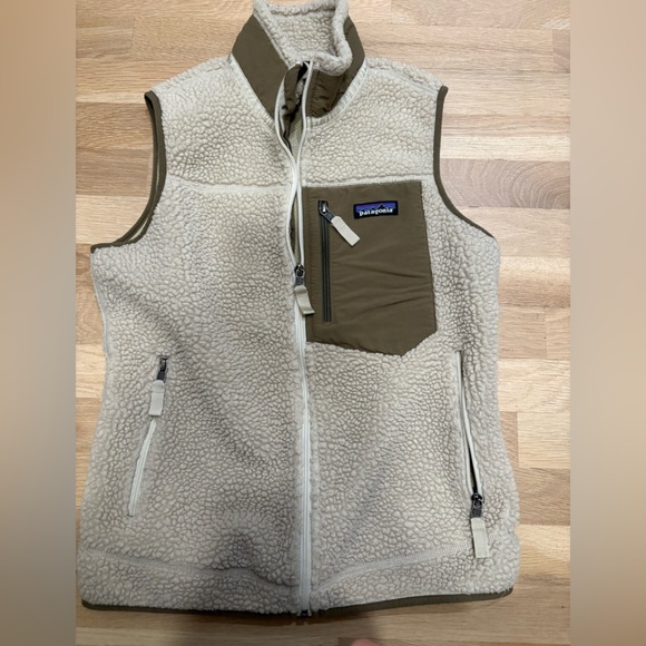 Patagonia Retro Fleece Vest - Picture 1 of 3